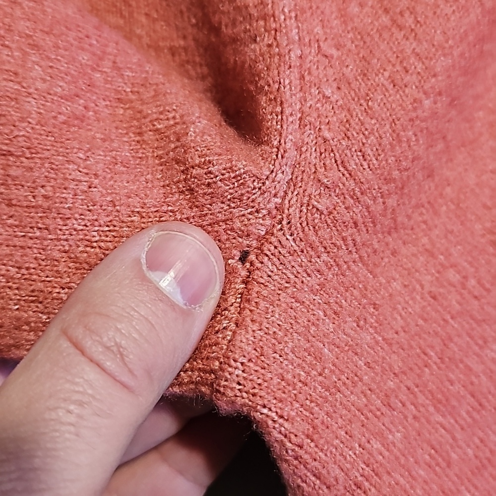 H&M small salmon pink sweater - Picture 8 of 8